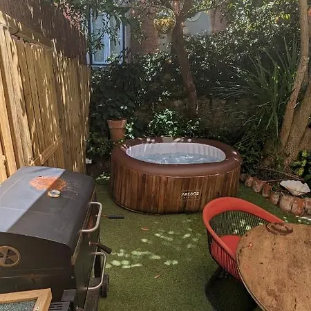 Διαμέρισμα Tiny Smart Home, Private Garden & Outside Jacuzzi. Center Sintra! *
